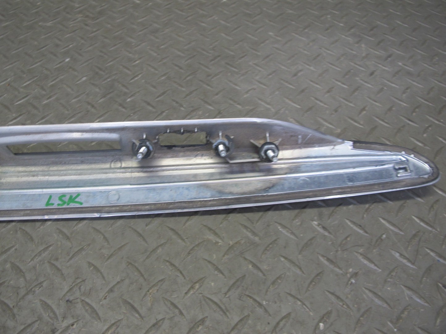04-06 Lexus UCF30L LS430 Rear Trunk License Light Trim Molding Cover Panel OEM