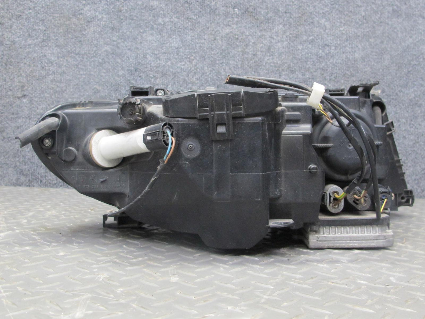 04-06 BMW E46 Coupe Convert Left AKL BI Xenon HID Adaptive Headlight Lamp OEM