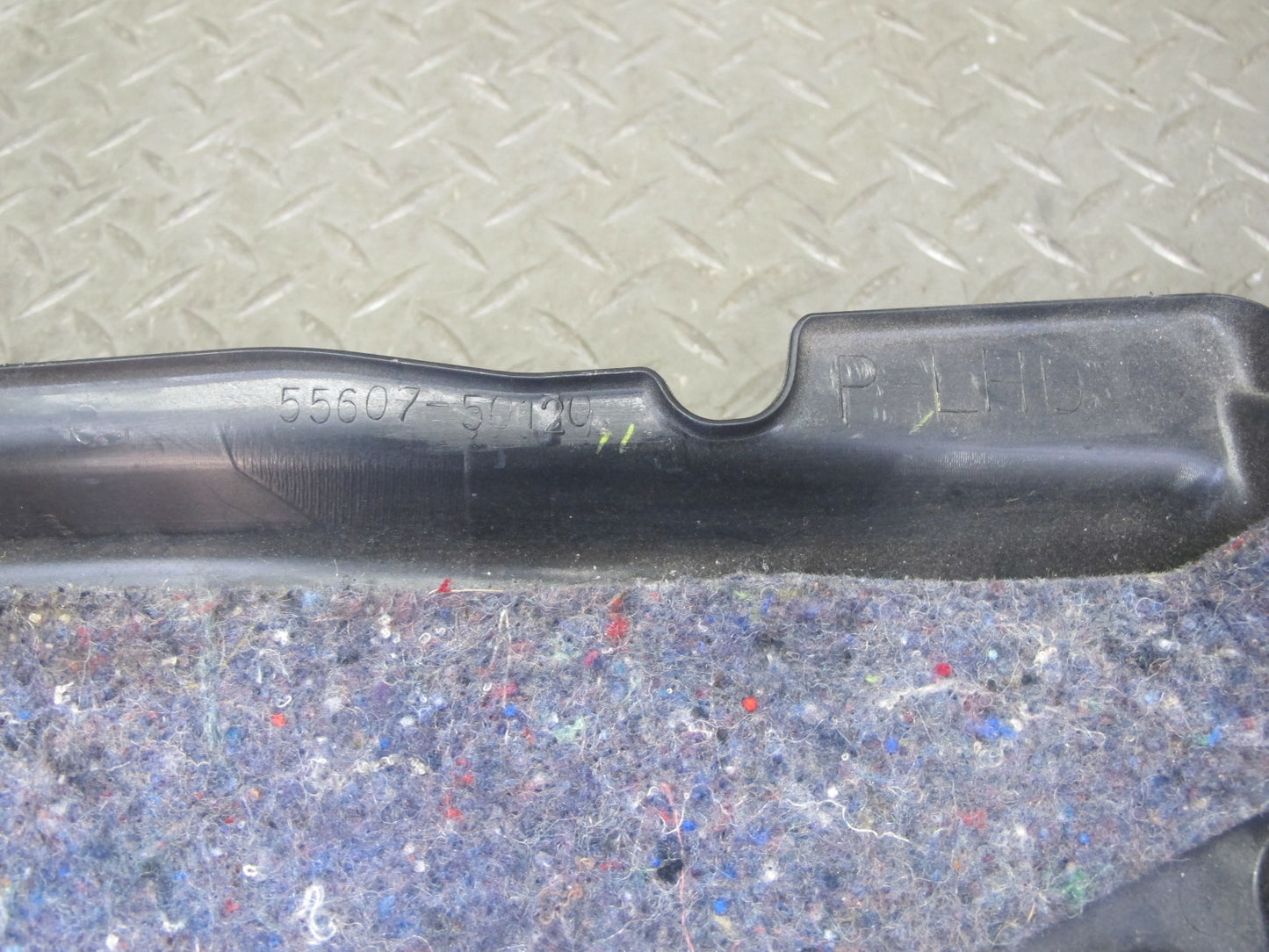 04-06 Lexus UCF30L LS430 Dash Right Lower Knee Trim Cover Panel OEM