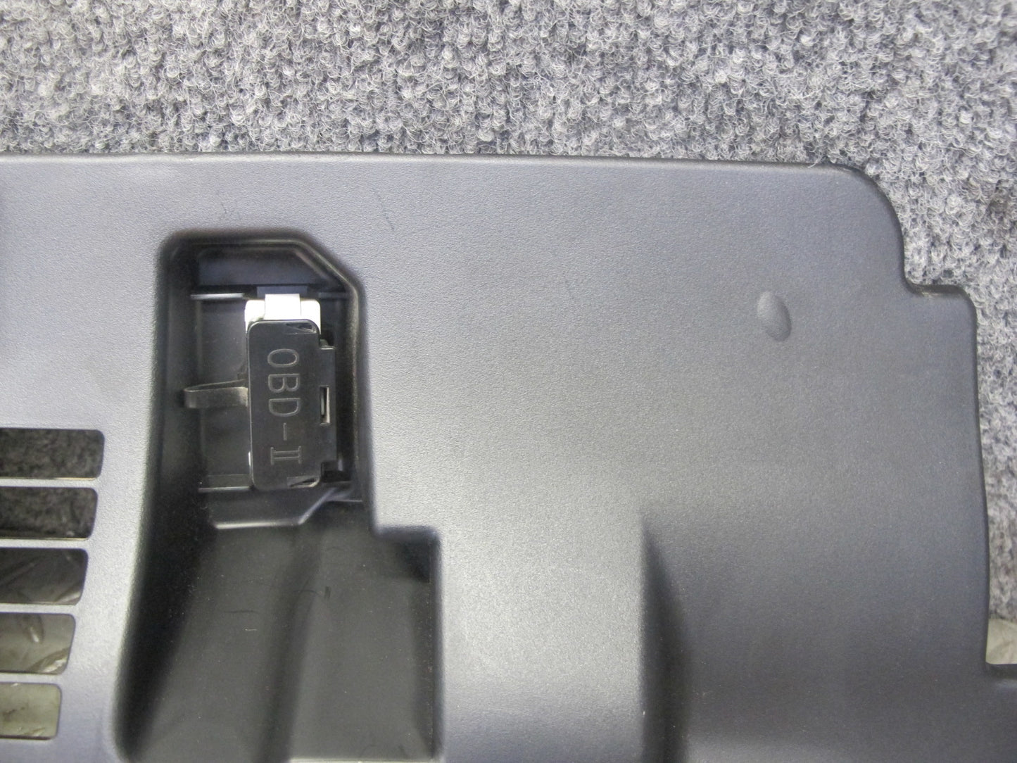 04-06 Lexus UCF30L LS430 Dash Left Lower Knee Trim Cover Panel OEM