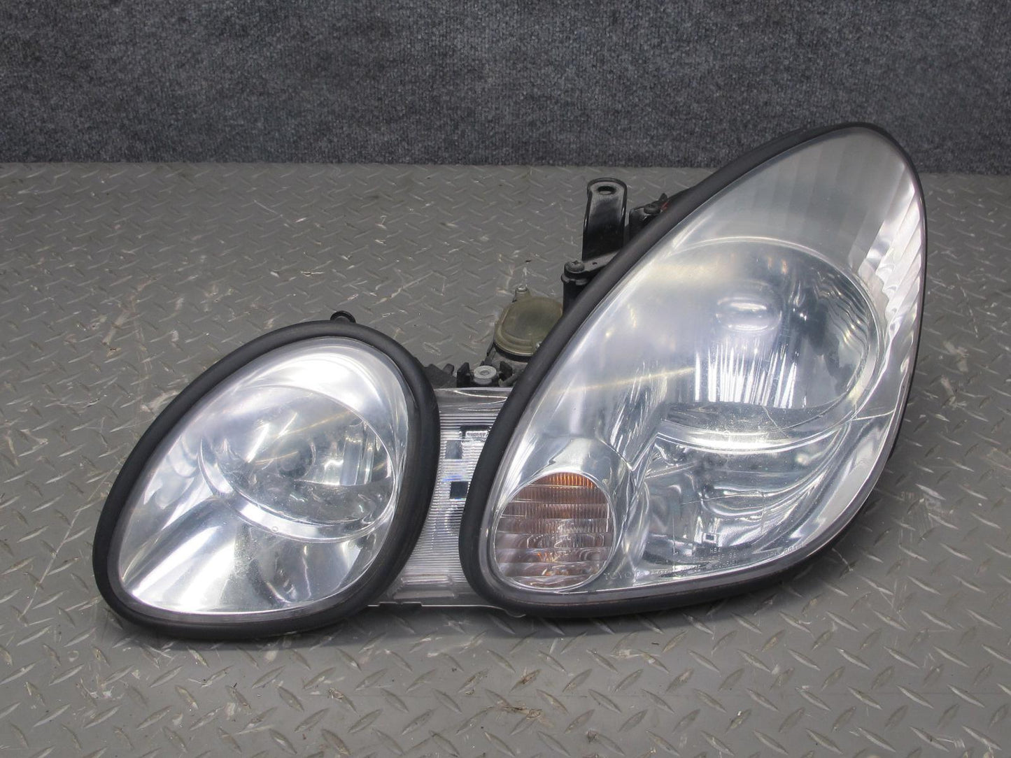 98-05 Lexus JZS160L GS300 GS430 Front Left Halogen Headlight Lamp OEM