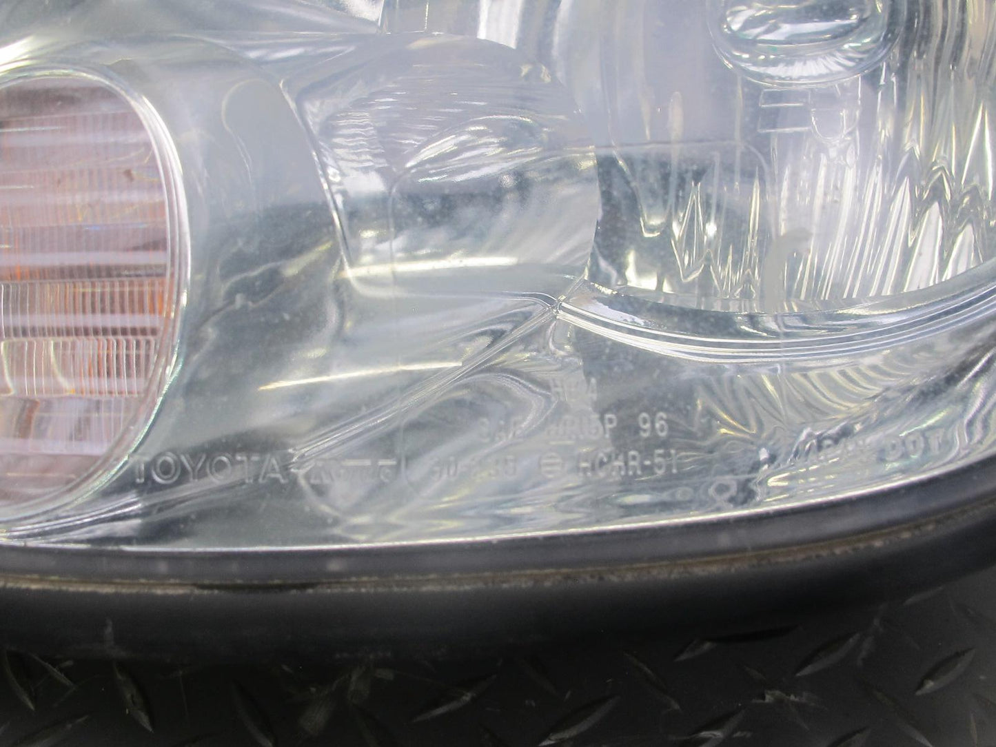 98-05 Lexus JZS160L GS300 GS430 Front Left Halogen Headlight Lamp OEM