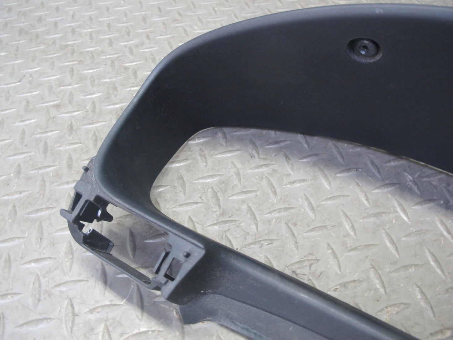 01-06 Lexus UCF30L LS430 Dash Instrument Cluster Speedometer Trim Bezel OEM