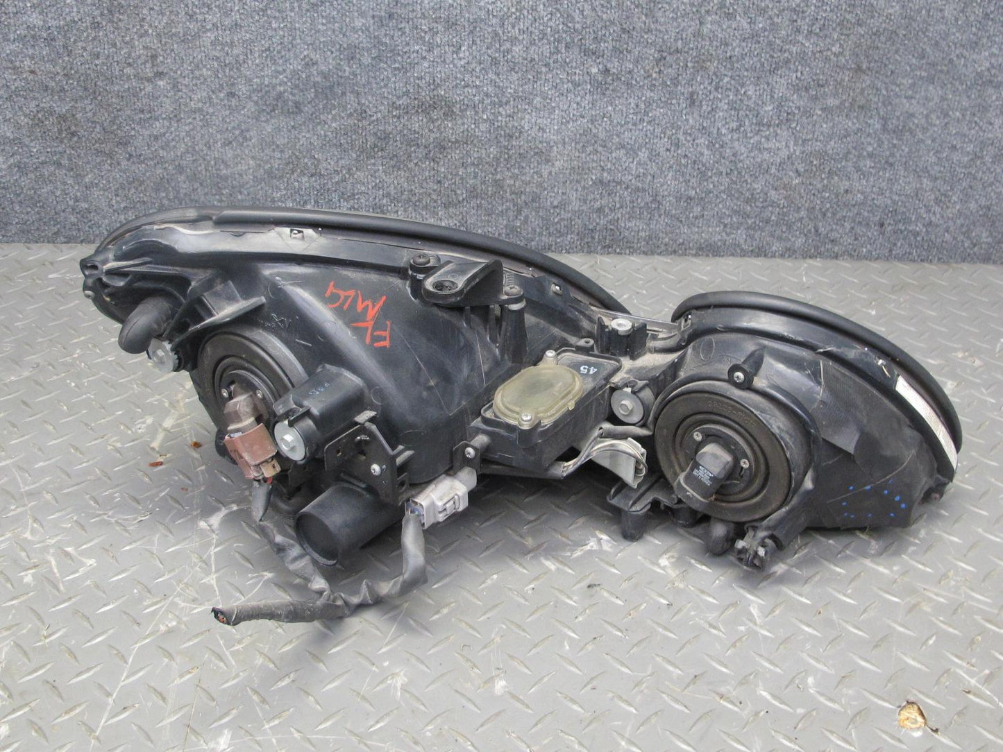 98-05 Lexus JZS160L GS300 GS430 Front Left Halogen Headlight Lamp OEM