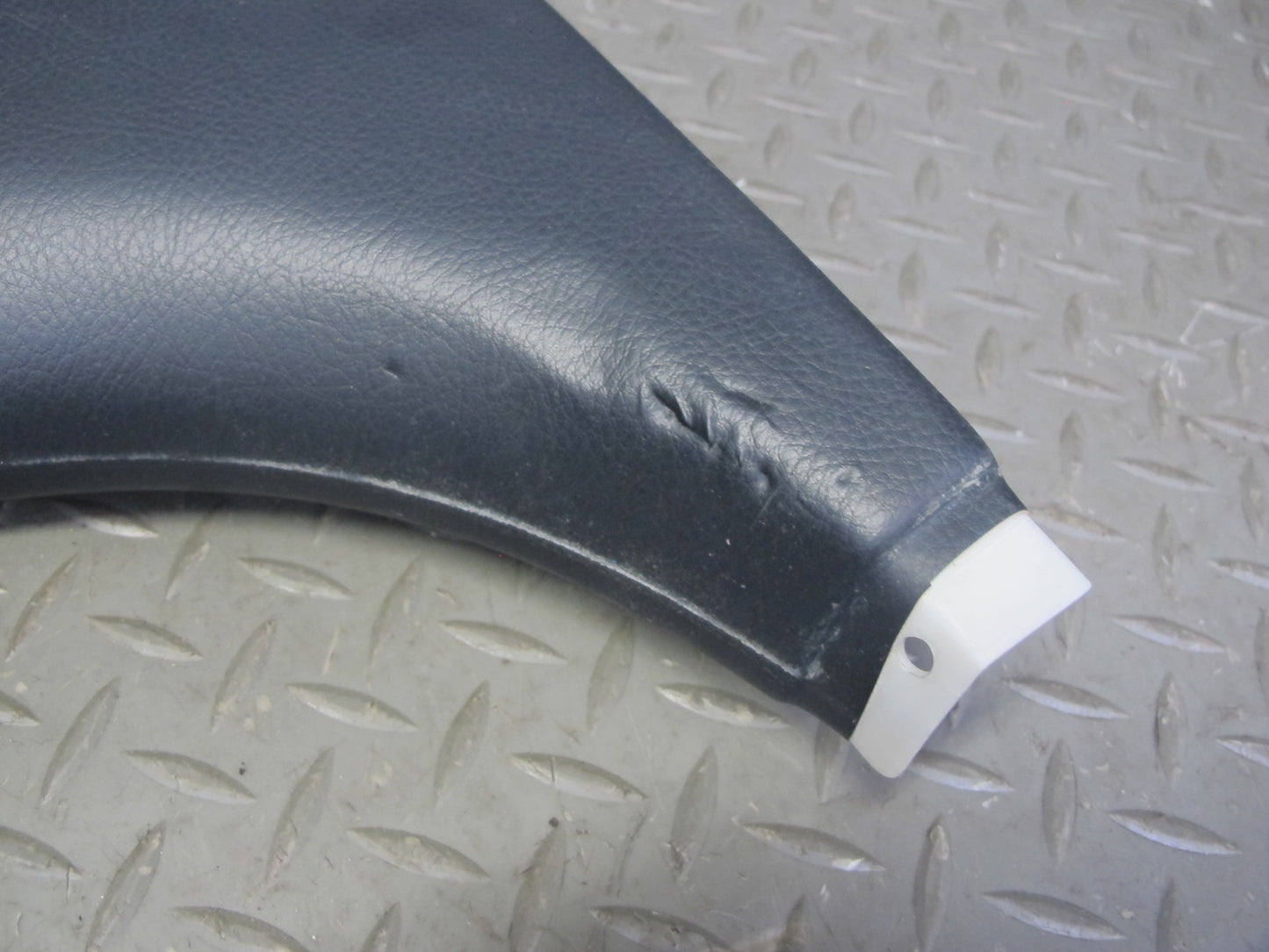 04-06 Lexus UCF30L LS430 Left & Right Lower Center B Pillar Trim Cover Panel OEM