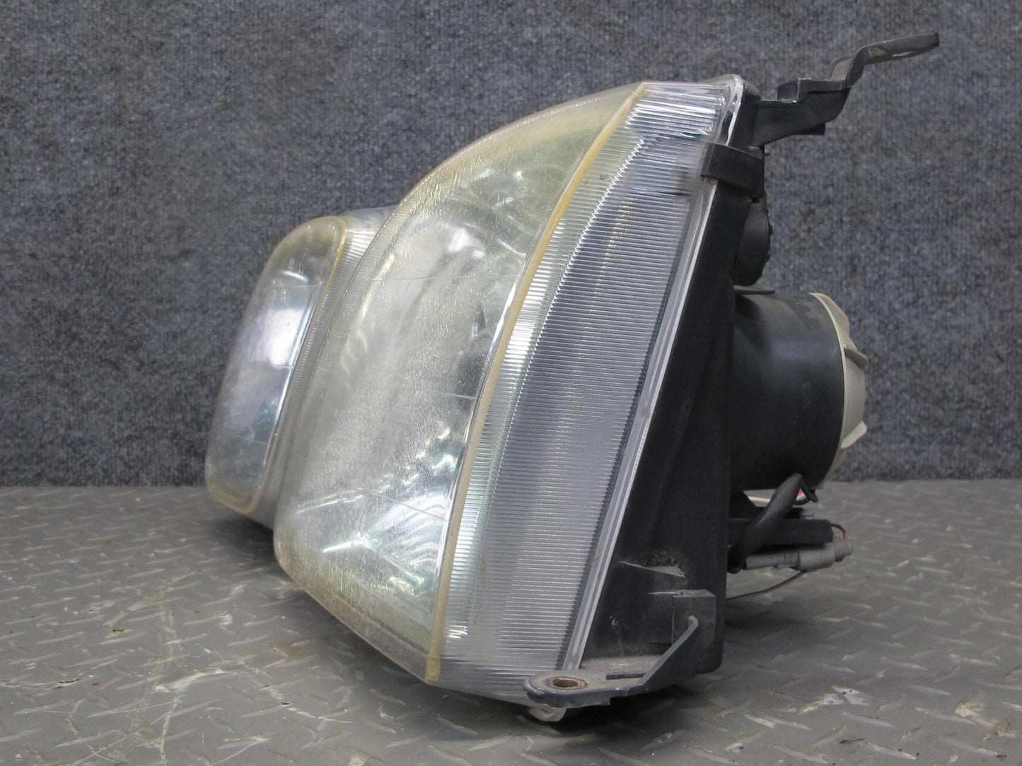 2003-2007 Lexus UZJ100L LX470 Front Left Halogen Headlight Lamp OEM