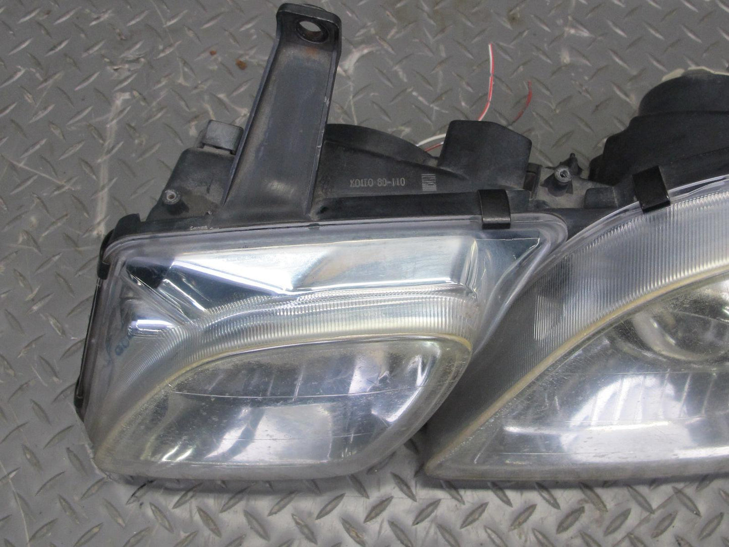 2003-2007 Lexus UZJ100L LX470 Front Left Halogen Headlight Lamp OEM