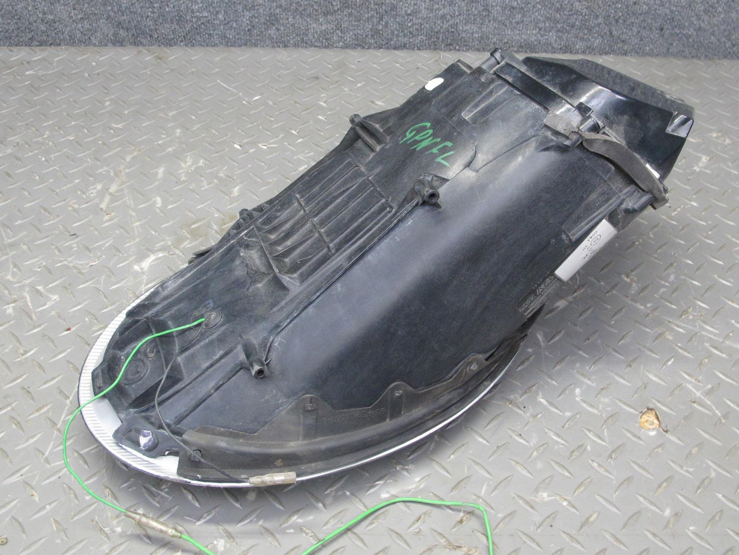 2005-2008 Porsche 911 997 Sonar Front Left Xenon Headlight Lamp