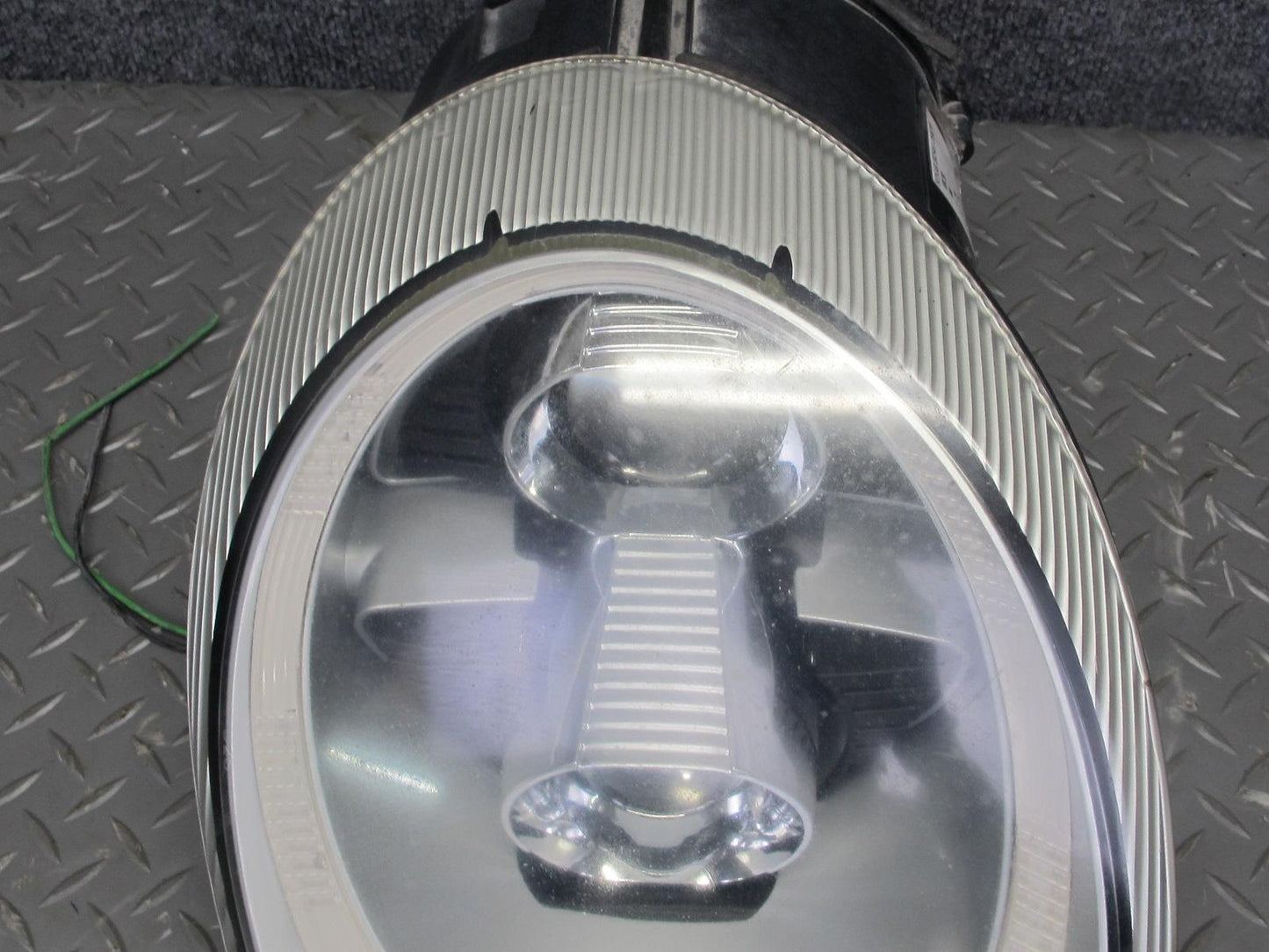 2005-2008 Porsche 911 997 Sonar Front Right Xenon Headlight Lamp