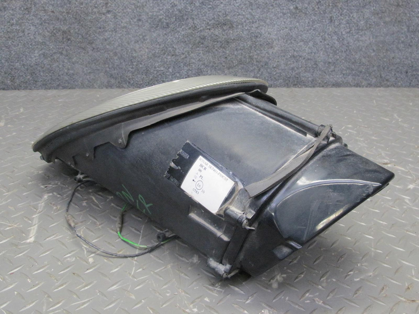 2005-2008 Porsche 911 997 Sonar Front Right Xenon Headlight Lamp