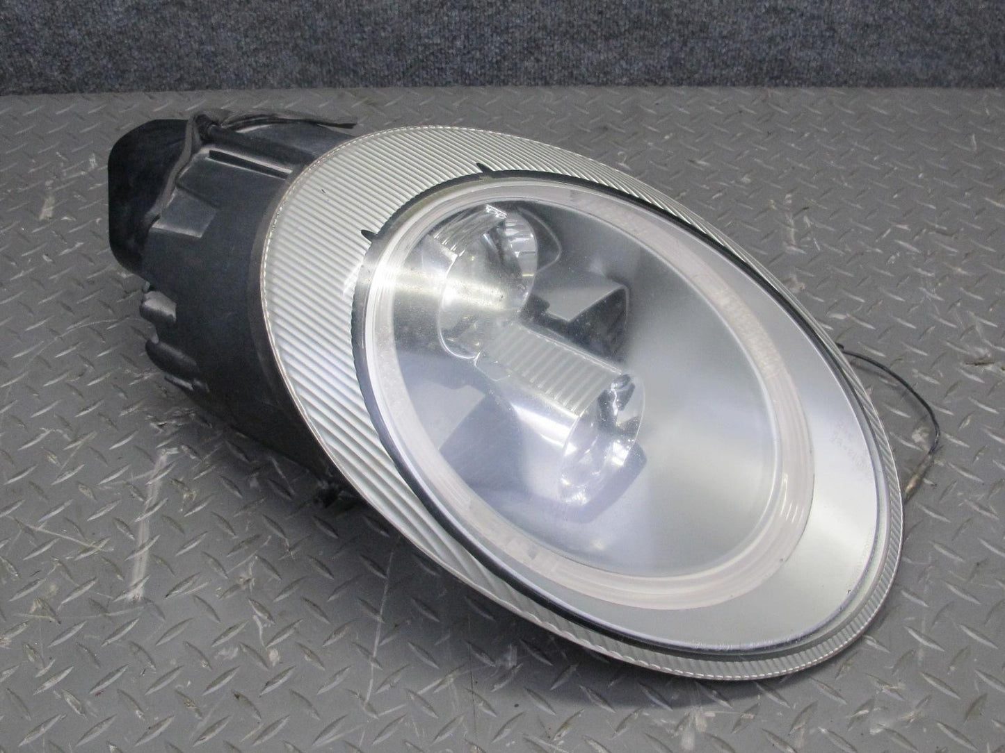 2005-2008 Porsche 911 997 Sonar Front Right Xenon Headlight Lamp