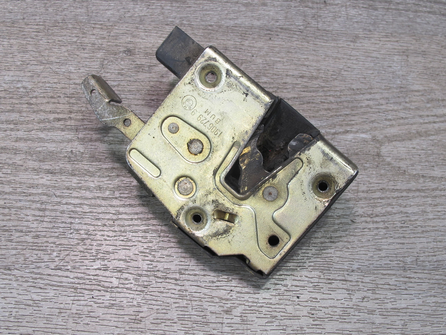 87-89 BMW E30 Coupe Convertible Front Left Door Lock Latch Actuator 1906729 OEM