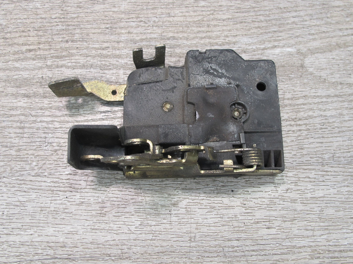 87-89 BMW E30 Coupe Convertible Front Left Door Lock Latch Actuator 1906729 OEM