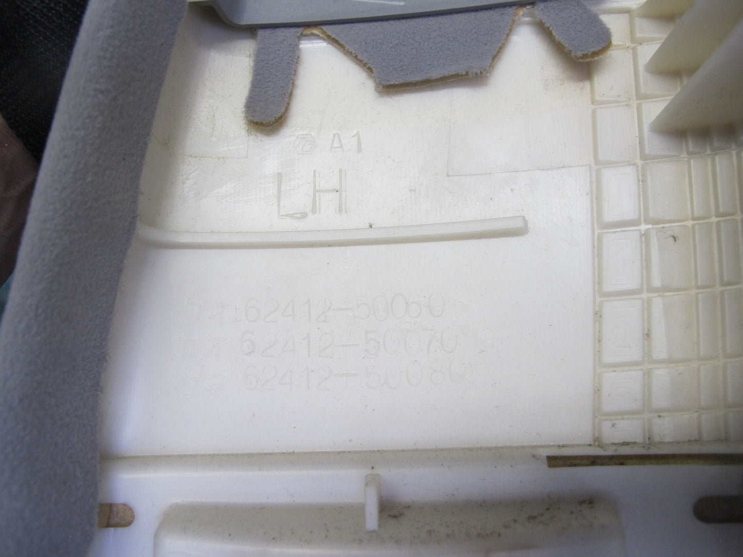 04-06 Lexus UCF30L LS430 Left & Right Upper Center B Pillar Trim Cover Panel OEM