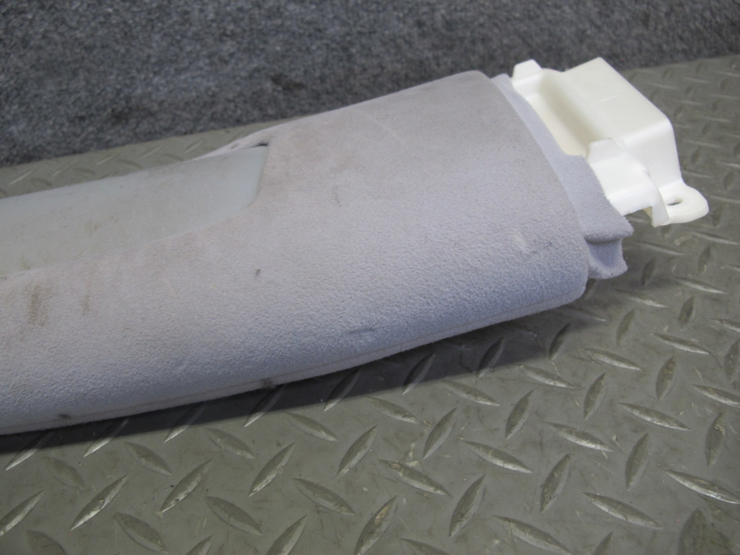 04-06 Lexus UCF30L LS430 Left & Right Upper Center B Pillar Trim Cover Panel OEM