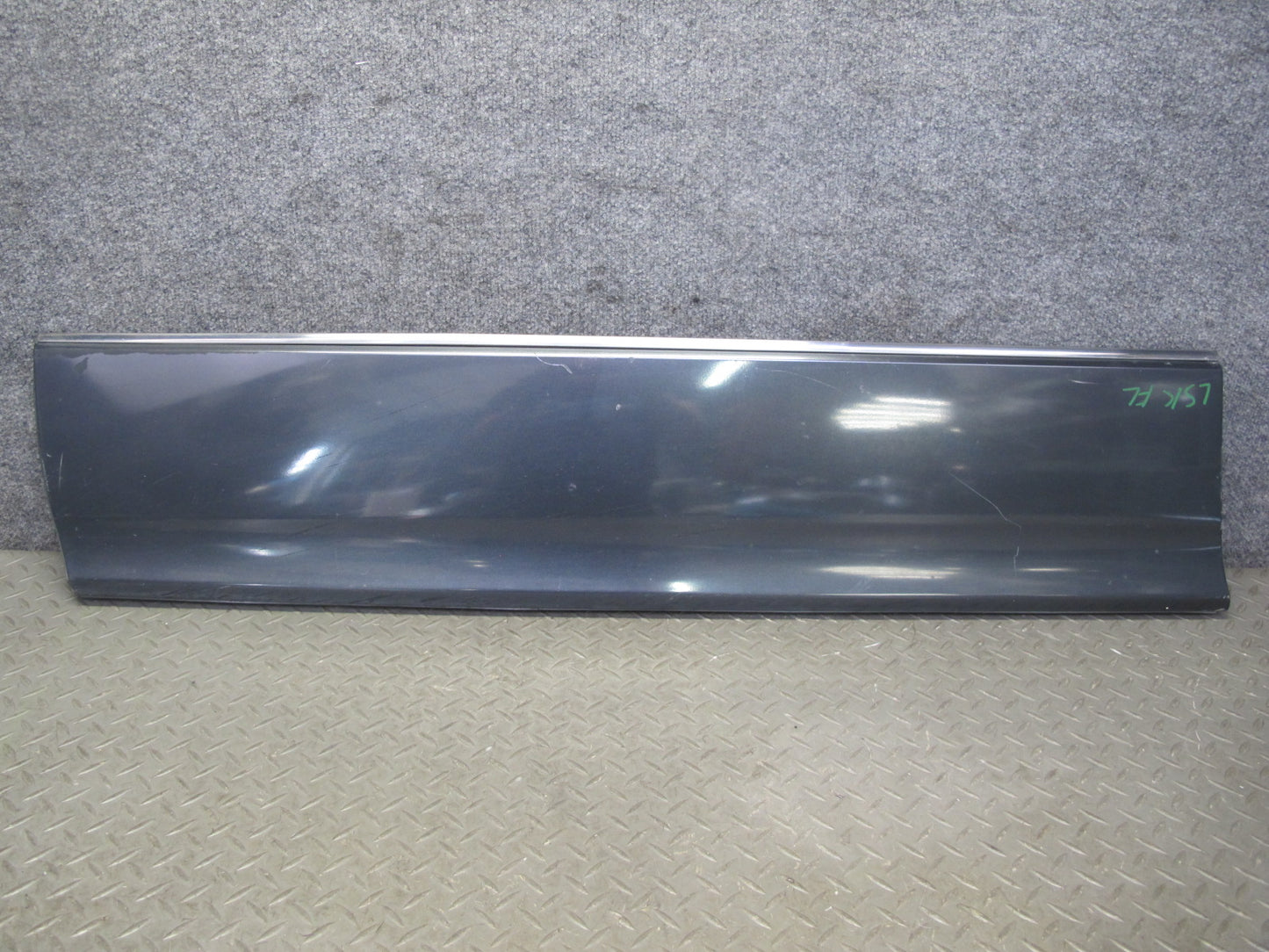 04-06 Lexus UCF30L LS430 Left Fender Door Lower Exterior Molding Trim Set OEM