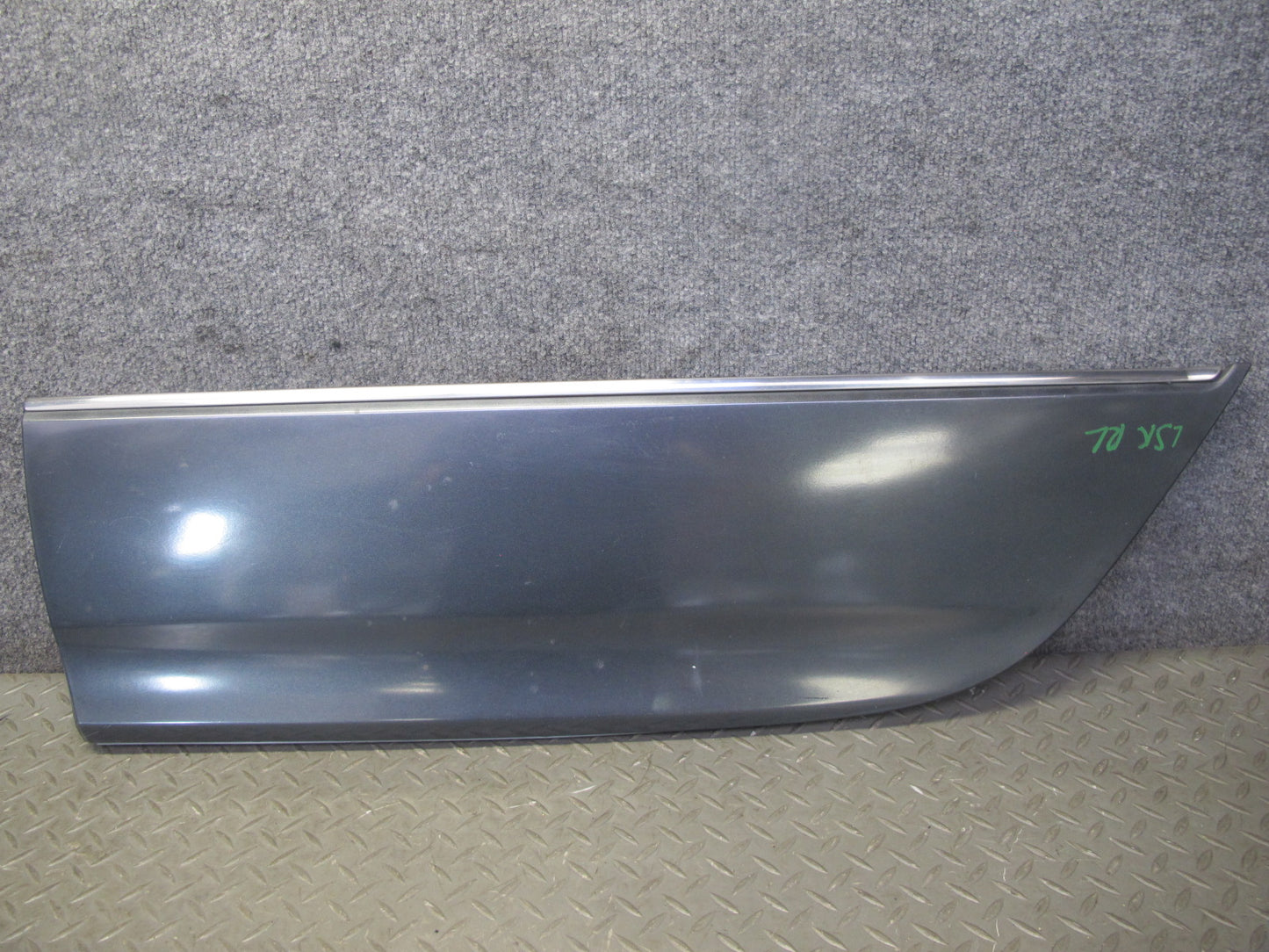 04-06 Lexus UCF30L LS430 Left Fender Door Lower Exterior Molding Trim Set OEM