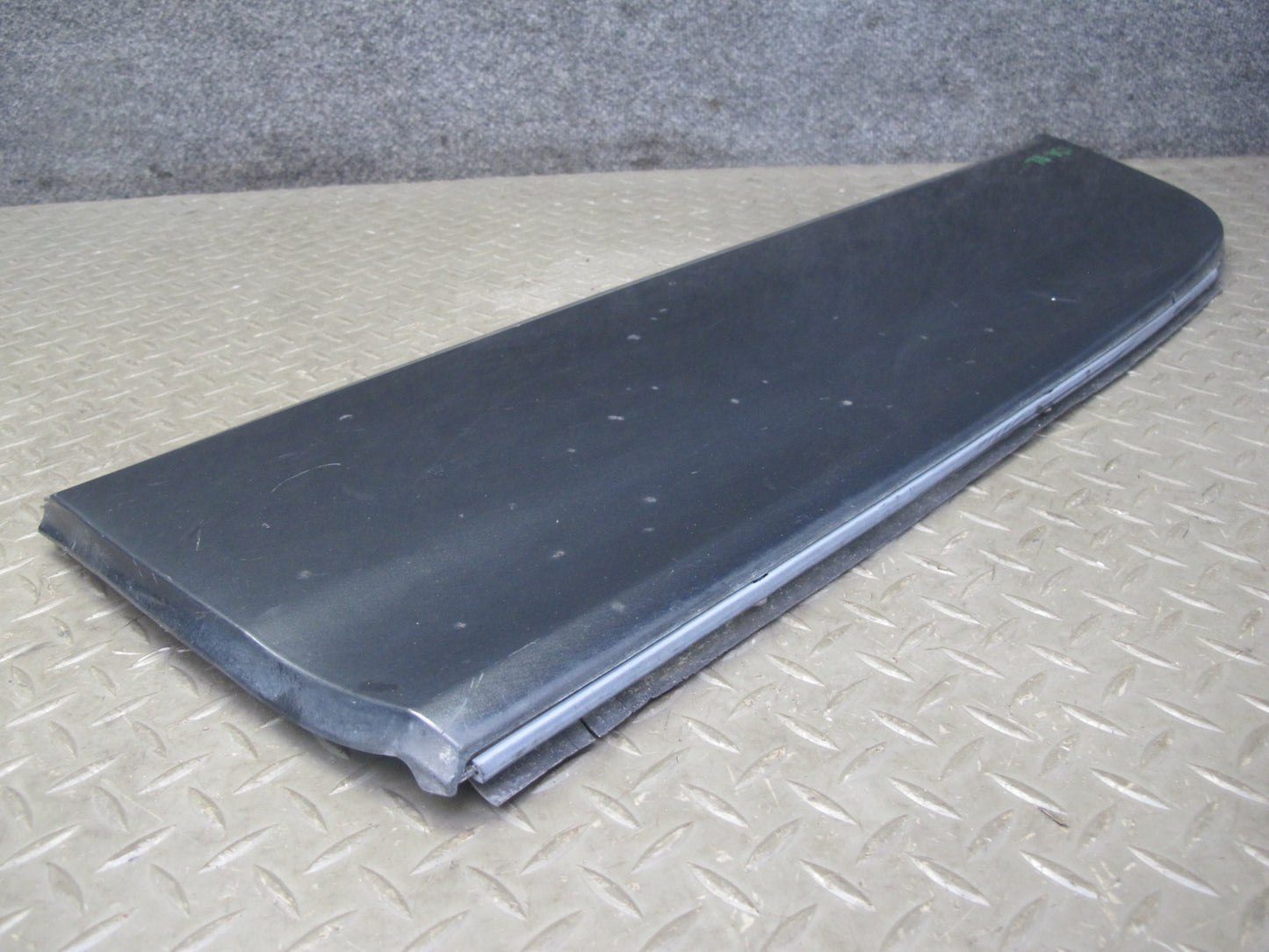 04-06 Lexus UCF30L LS430 Left Fender Door Lower Exterior Molding Trim Set OEM