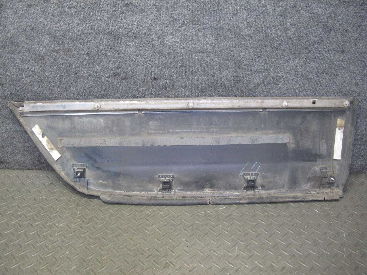 04-06 Lexus UCF30L LS430 Left Fender Door Lower Exterior Molding Trim Set OEM