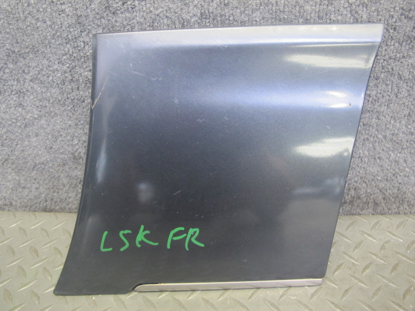 04-06 Lexus UCF30L LS430 Right Fender Door Lower Exterior Molding Trim Set OEM