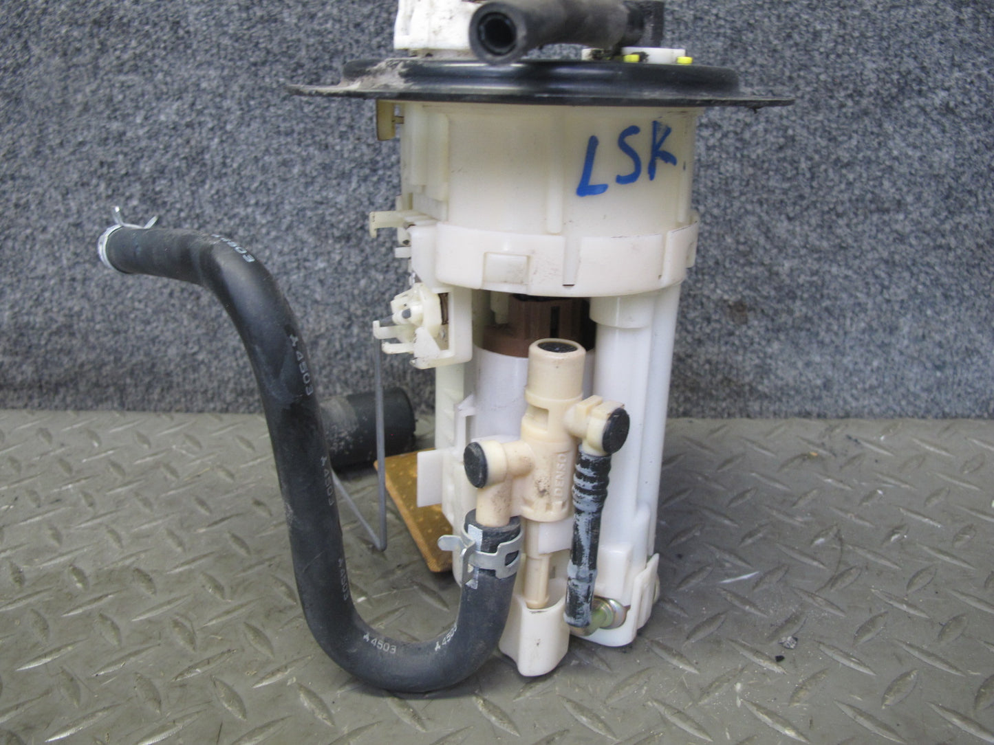 04-06 Lexus UCF30L LS430 Fuel Pump Level Sensor Sending Unit OEM