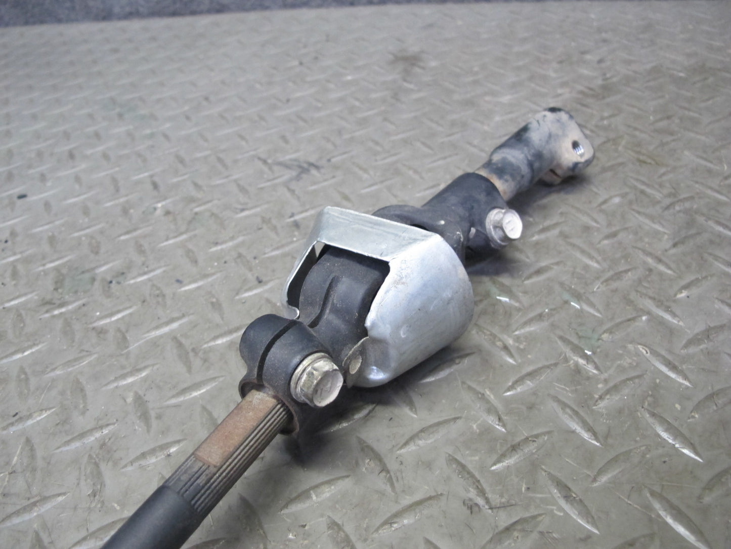 01-06 Lexus UCF30L LS430 Steering Column Lower U Joint Shaft OEM
