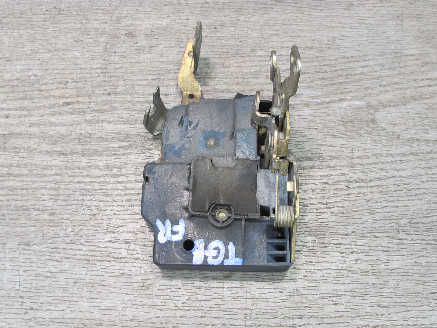 87-89 BMW E30 Coupe Convertible Front Right Door Lock Latch Actuator 1906730 OEM