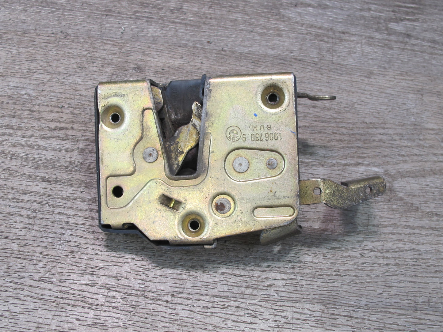 87-89 BMW E30 Coupe Convertible Front Right Door Lock Latch Actuator 1906730 OEM