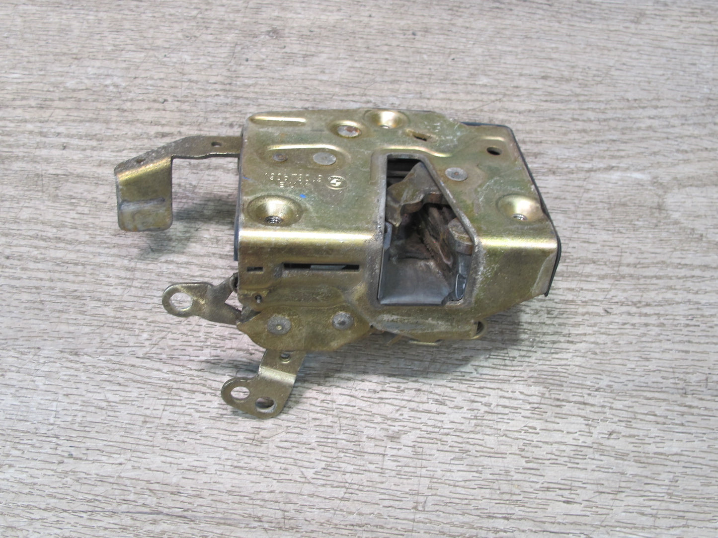87-89 BMW E30 Coupe Convertible Front Right Door Lock Latch Actuator 1906730 OEM