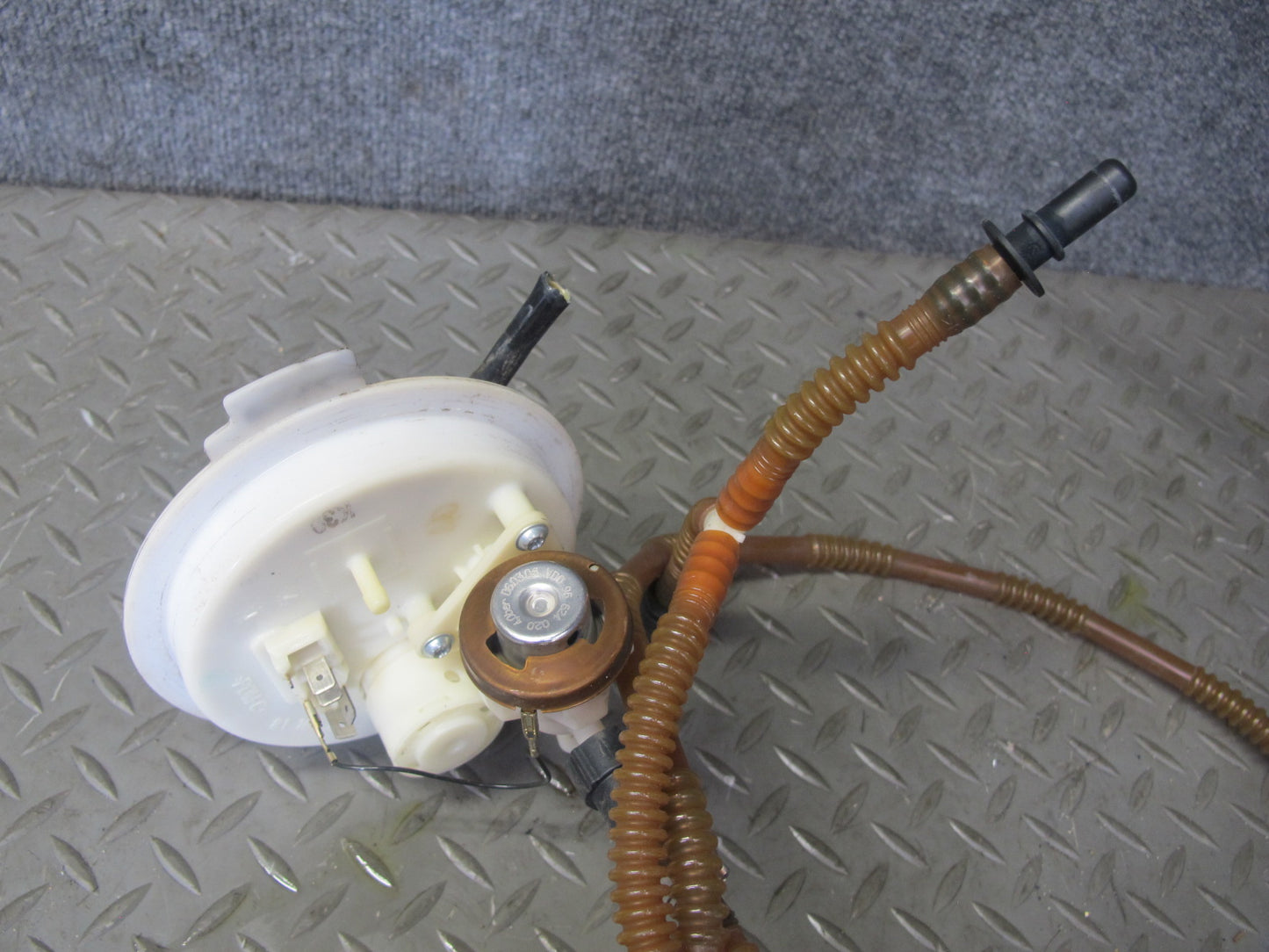 03-06 Porsche Cayenne 955 4.5L Turbo Fuel Pump Level Sensor Sending Unit Set