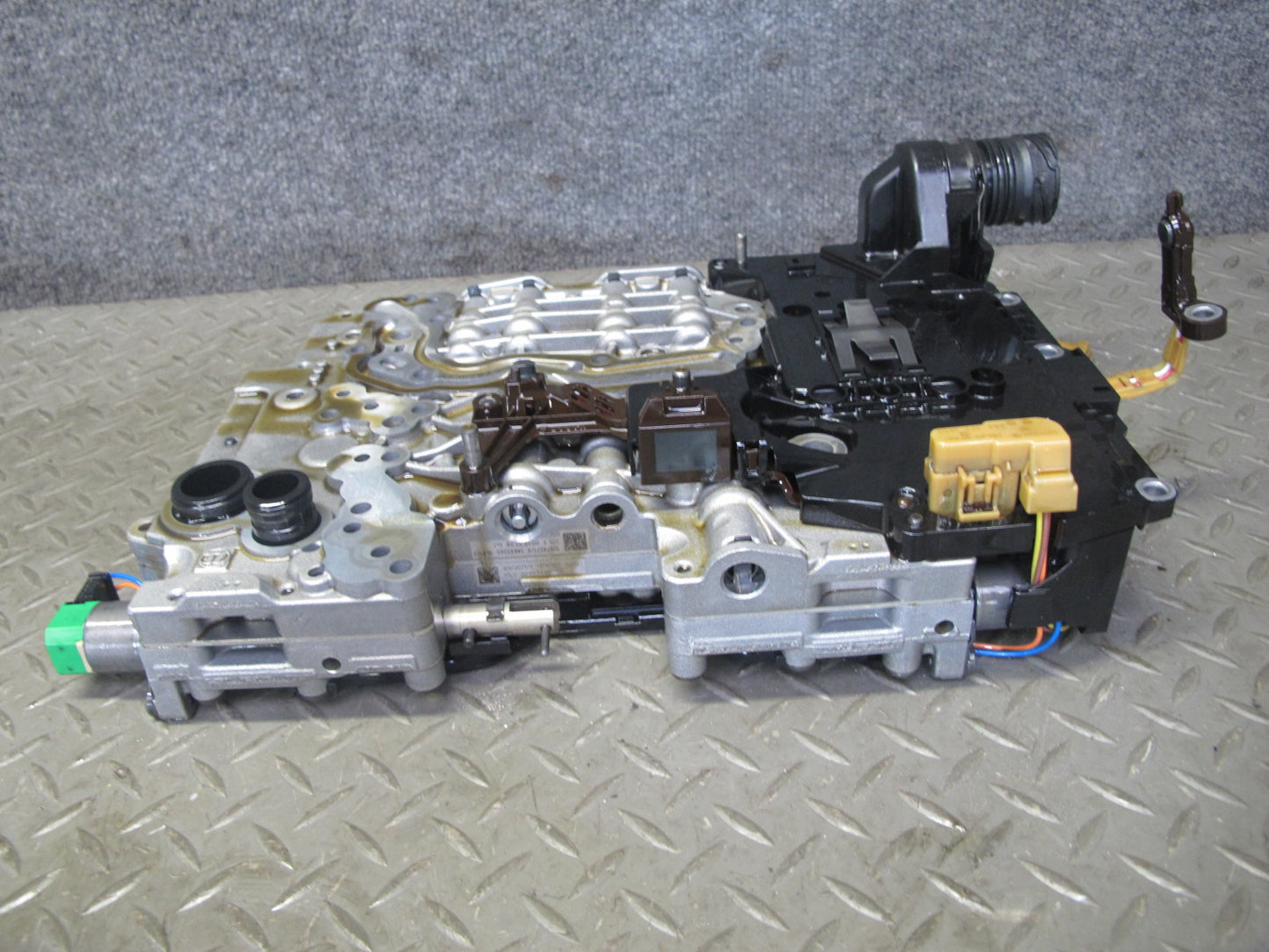 2014-2018 BMW F15 X5 4.4L 8HP-70z Transmission Valve Body Mechatronic 8632170