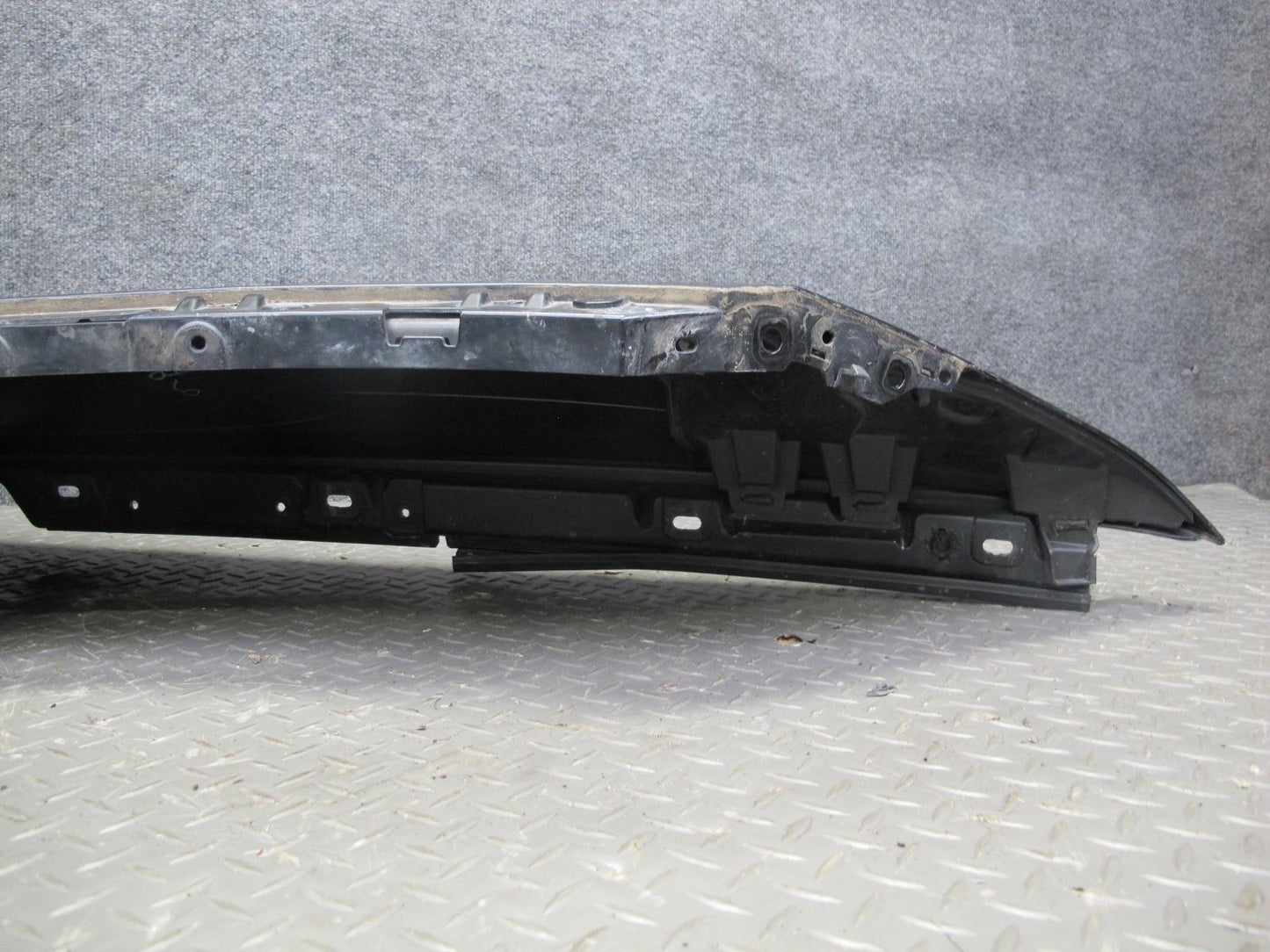2014-2018 BMW F15 X5 Front Right Fender Shell Panel w M Sport Grille 7294538