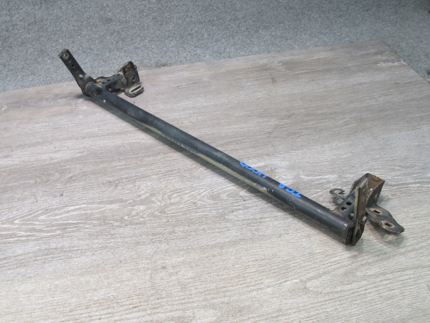 84-91 BMW E30 3-SERIES Hood Support Hinge Bracket Bar Joint OEM
