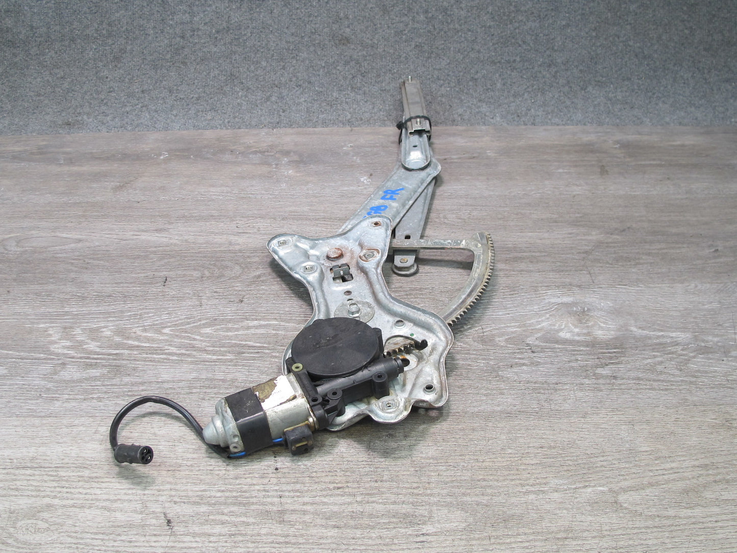 87-91 BMW E30 3-SERIES Convertible Front Right Door Window Regulator w Motor OEM