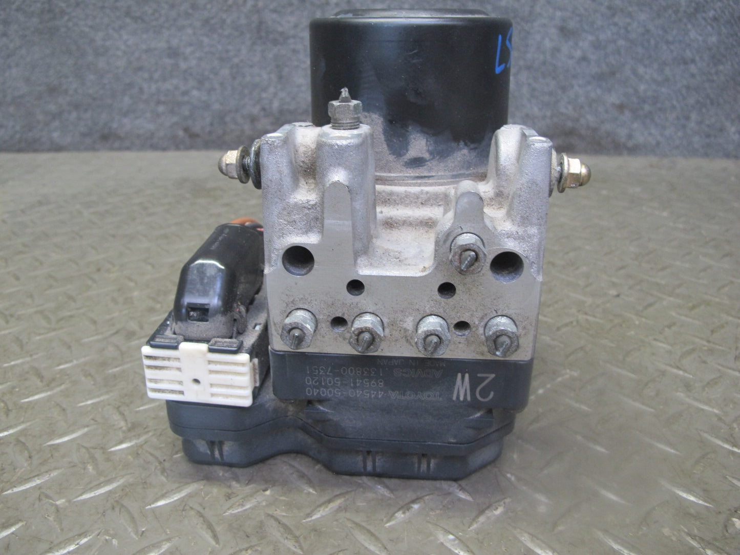 04-06 Lexus UCF30L LS430 Anti Lock Brake ABS Pump Module 44540-50040 OEM