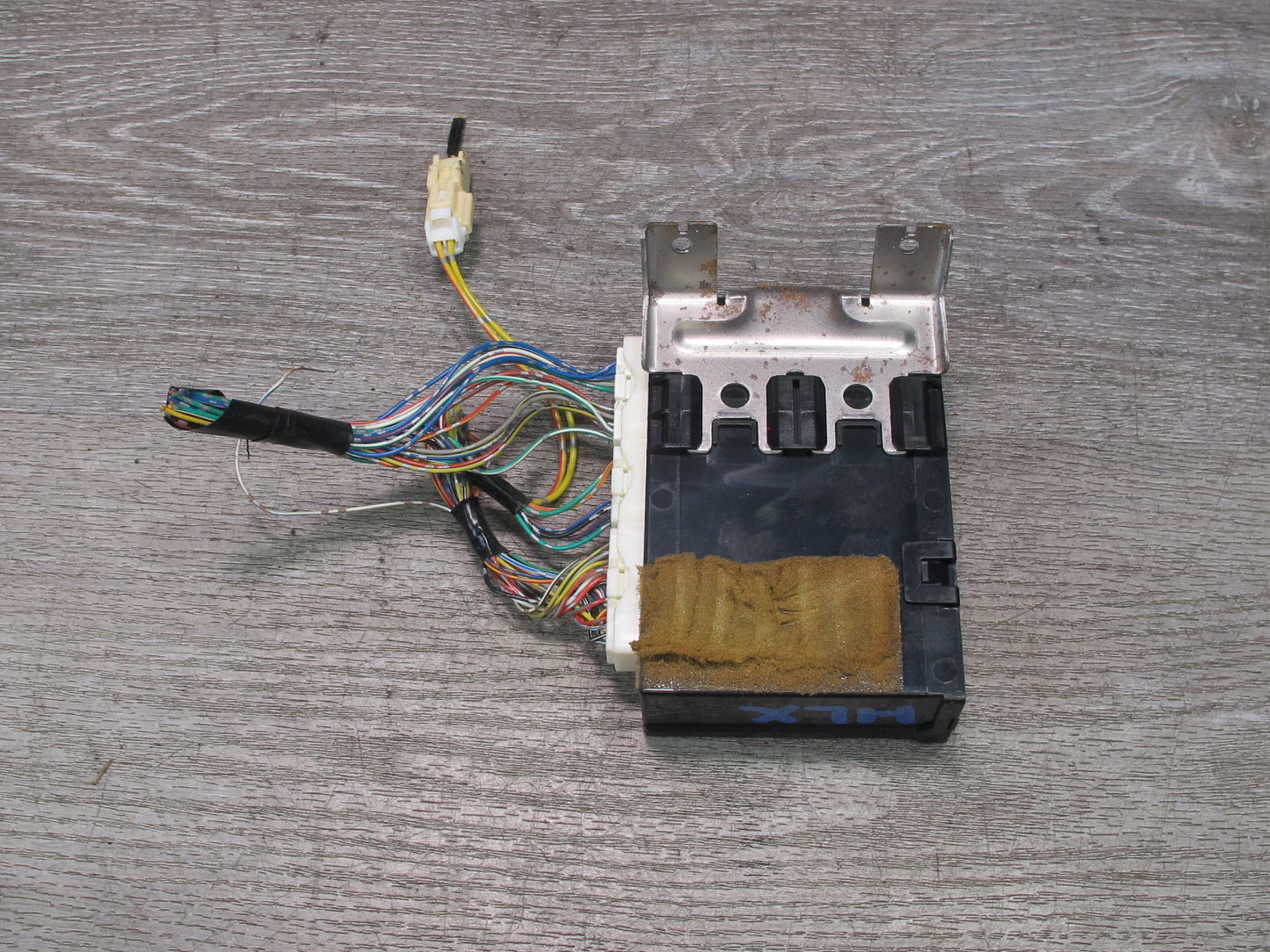 2003-2007 Lexus UZJ100L LX470 Rear A/C Air Condition Amplifier 88650-60362
