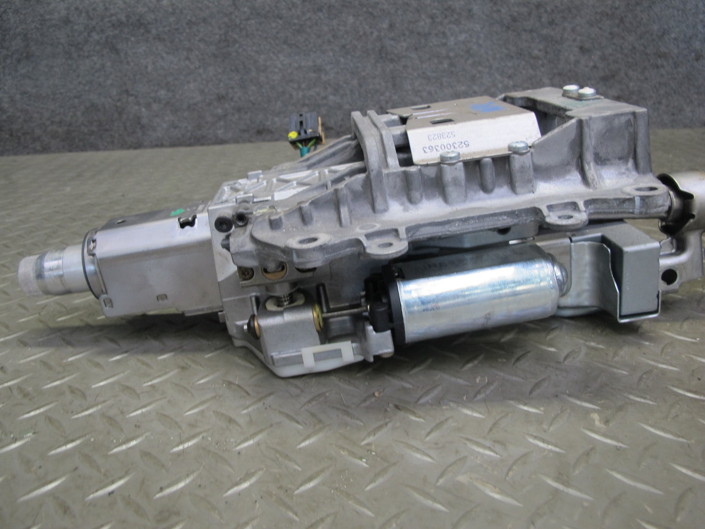 2003-2006 Porsche Cayenne 955 Steering Column Shaft Assembly 4E0905852E