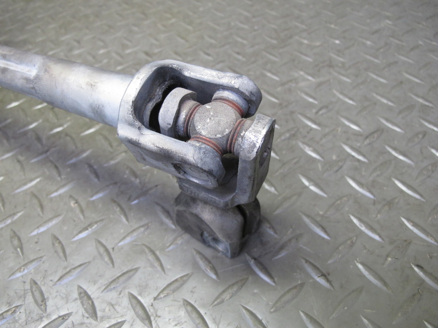 2003-2006 Porsche Cayenne 955 Steering Column Shaft Assembly 4E0905852E
