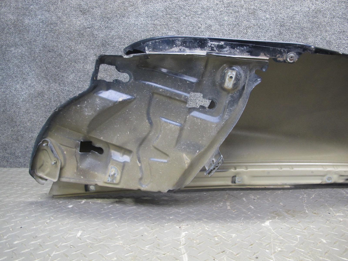 2005-2012 Porsche 911 997 Front Left Fender Shell Panel Cover 99750303100