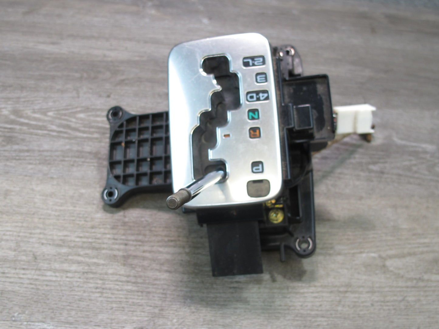 2003-2007 Lexus LX470 A/T Automatic Transmission Gear Shifter Selector