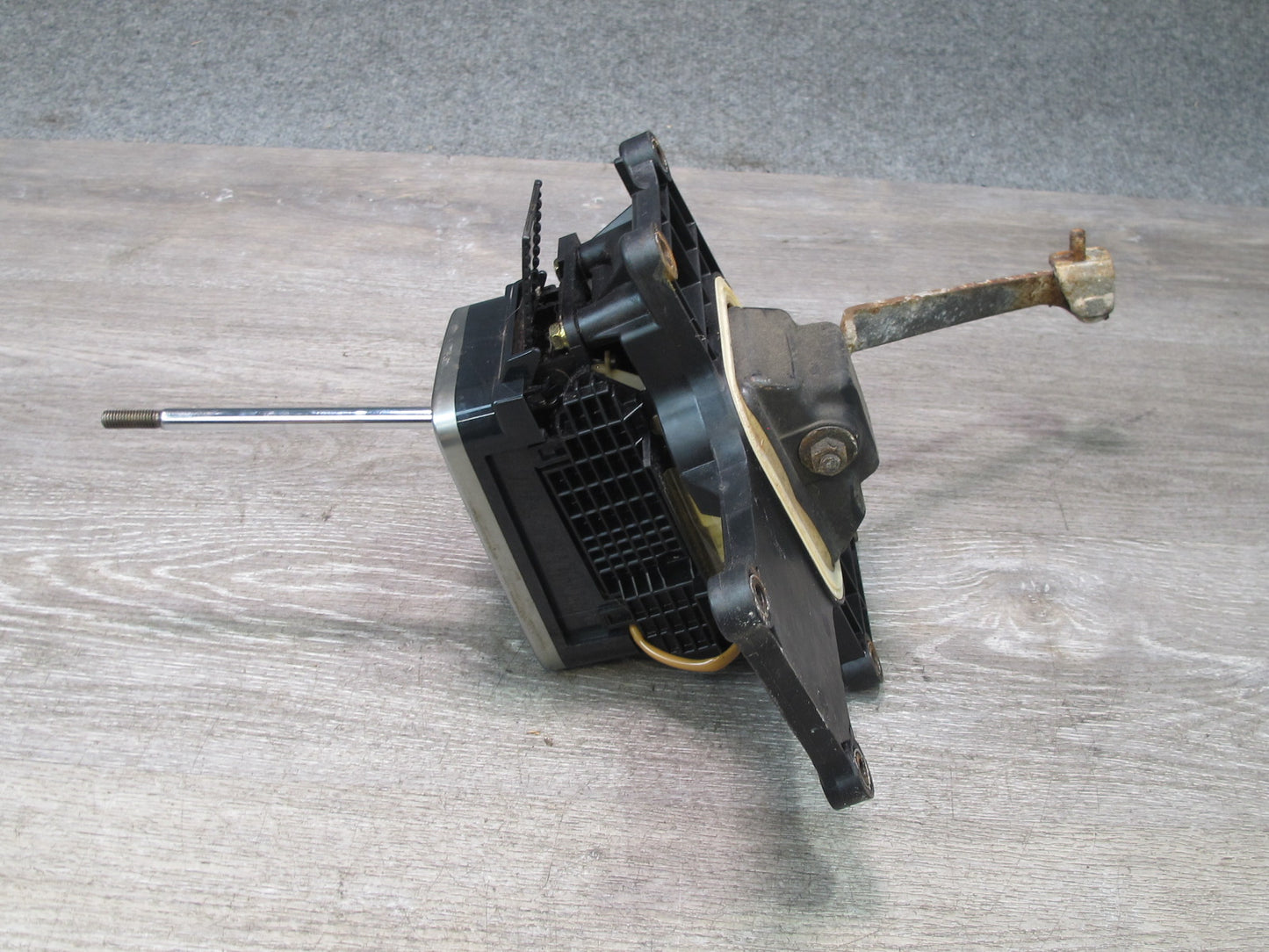 2003-2007 Lexus LX470 A/T Automatic Transmission Gear Shifter Selector