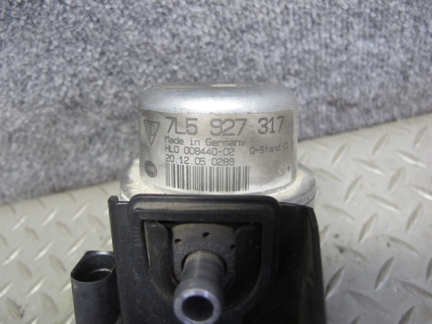 2003-2006 Porsche Cayenne 955 4.5L Vacuum Brake Booster Pump 7L5927317