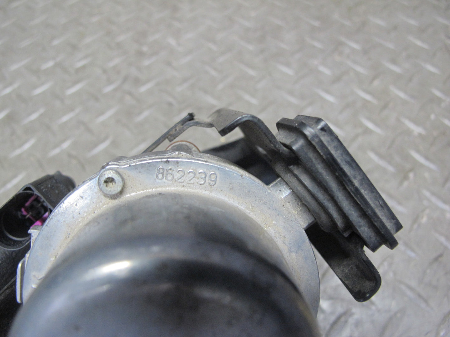 2003-2006 Porsche Cayenne 955 4.5L Vacuum Brake Booster Pump 7L5927317