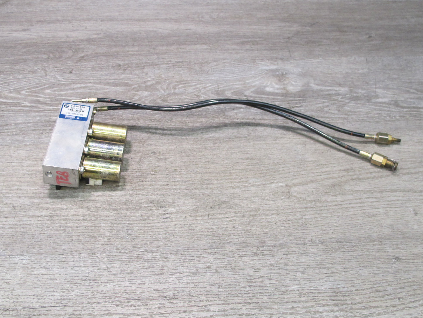 01-06 BMW E46 3-SERIES Convertible TOP Roof Hydraulic Valve Control Block OEM