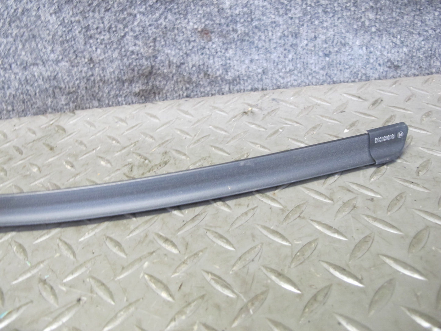 2003-2006 Porsche Cayenne 955 Front Windshield Left & Right Wiper Arm Set of 2
