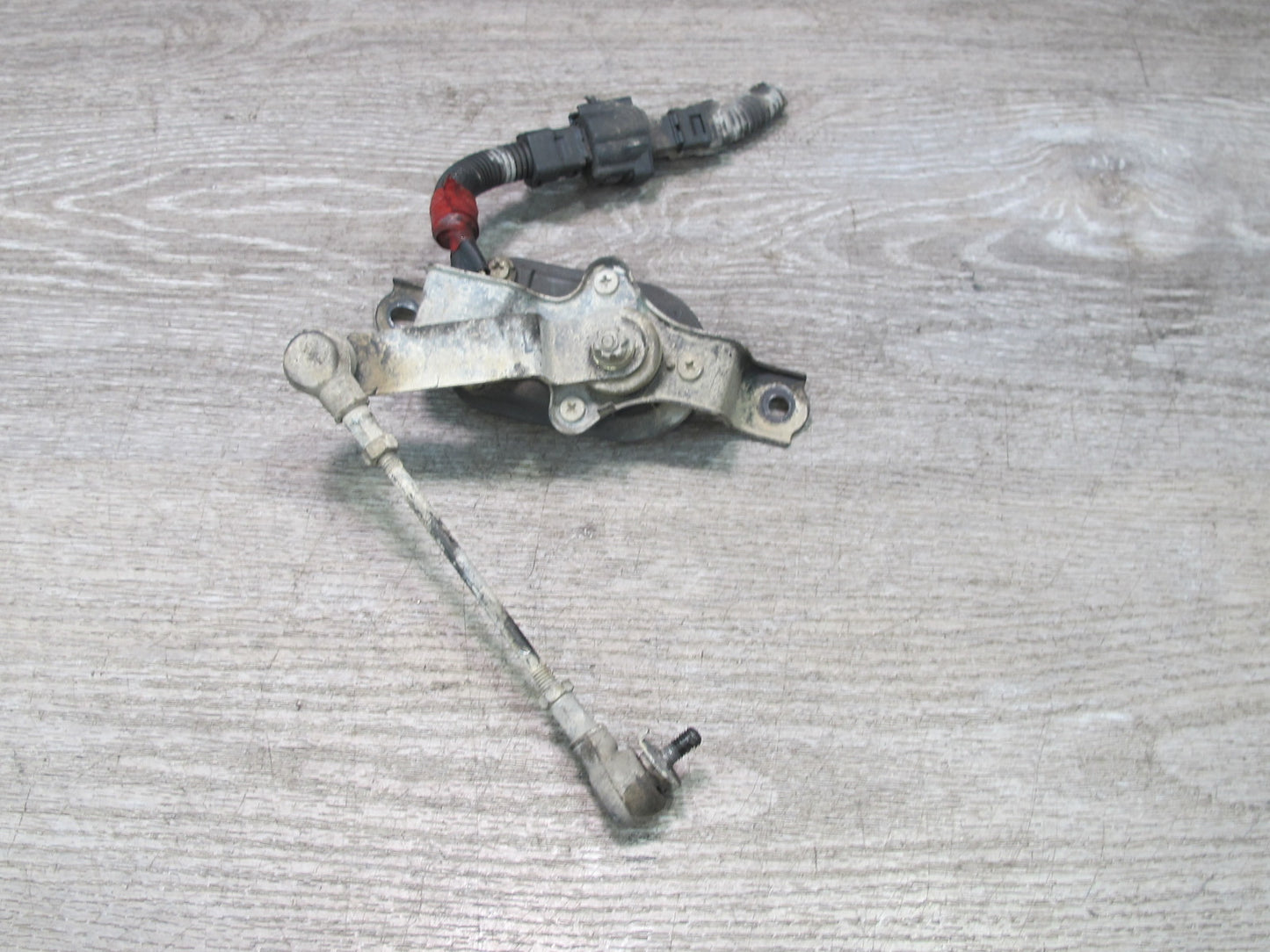 01-06 Lexus UCF30L LS430 Front Left Driver Suspension Height Level Sensor OEM