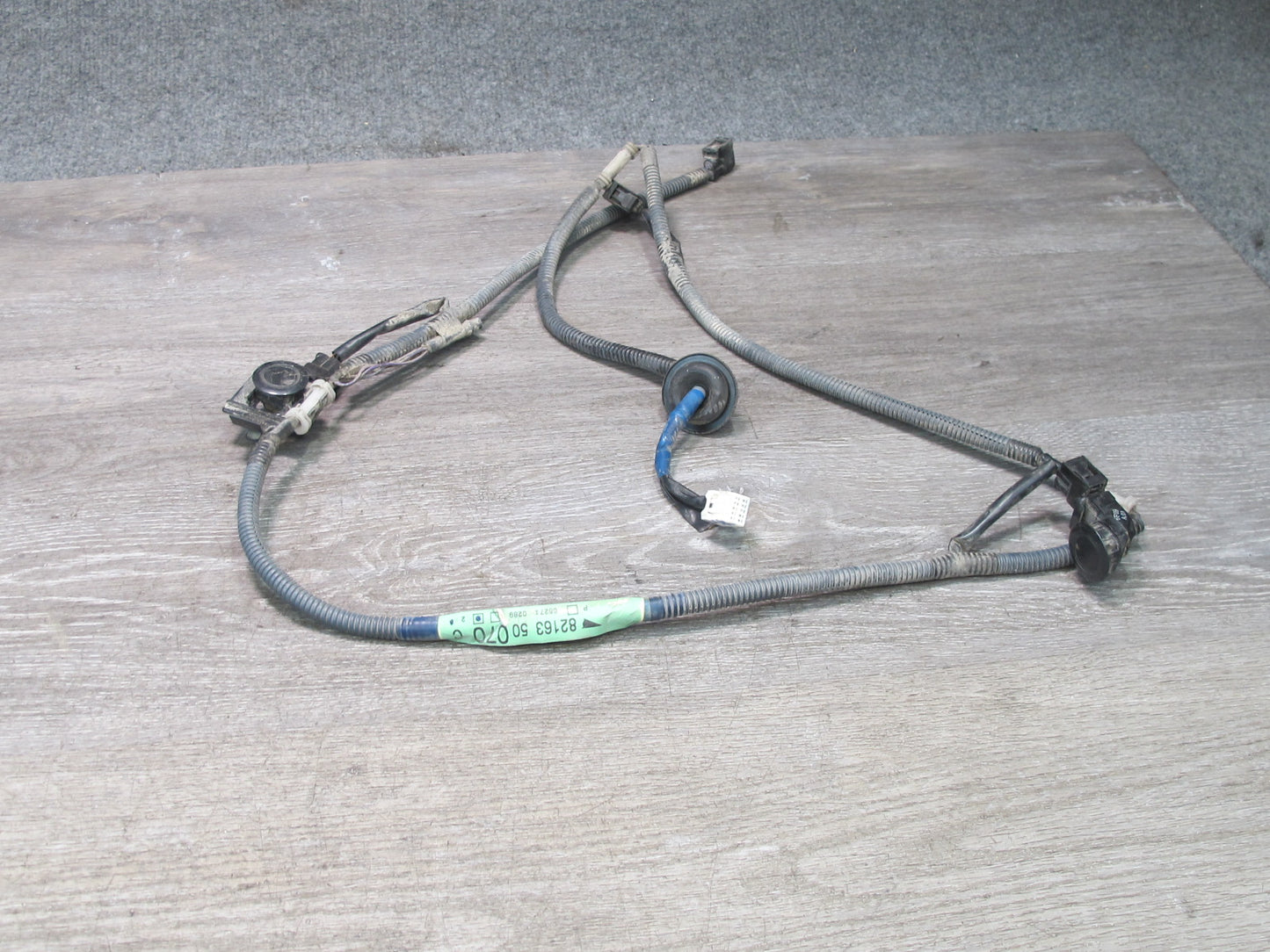 04-06 Lexus UCF30L LS430 Rear Bumper PDC Parking Distance Sensor w Wiring OEM