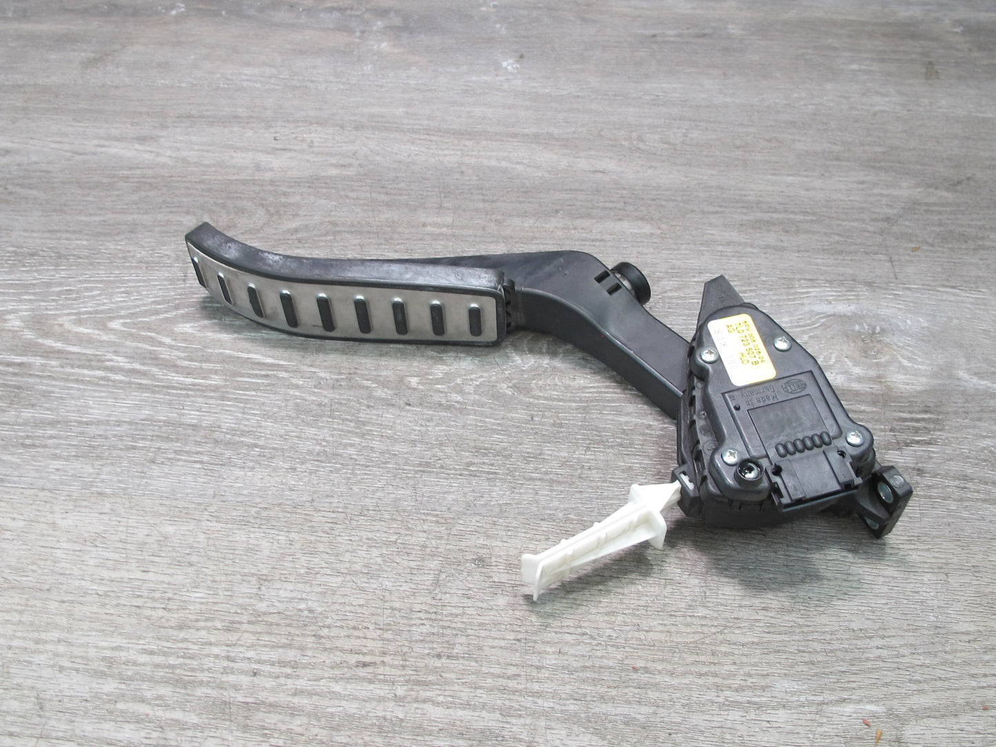 2003-2006 Porsche Cayenne 955 Gas Acceleration Pedal 7L0723507B