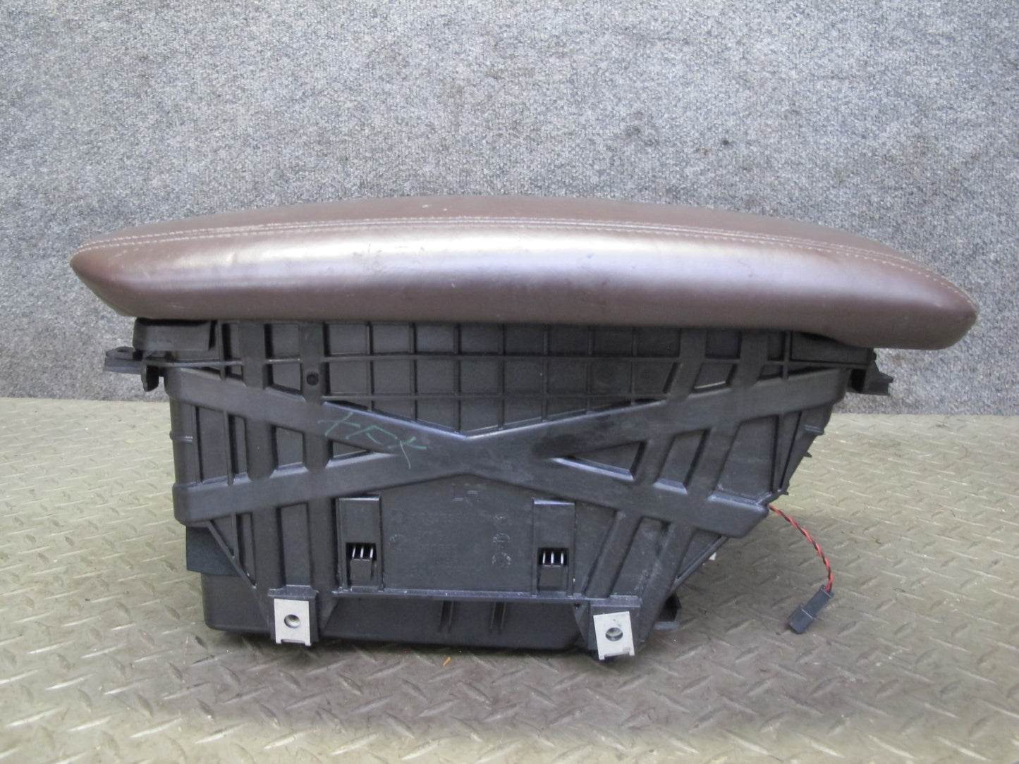 2014-2018 BMW F15 X5 Front Center Console Leather Armrest Compartment Storage