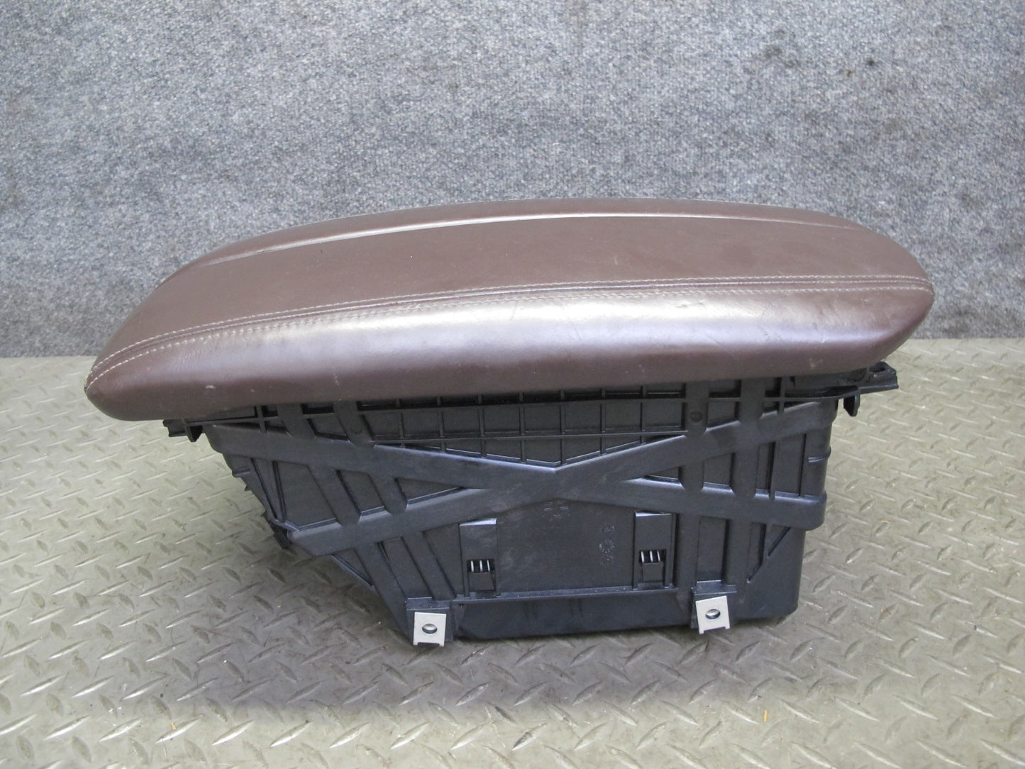 2014-2018 BMW F15 X5 Front Center Console Leather Armrest Compartment Storage